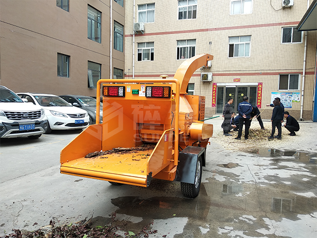 粉碎后的樹枝可以替代原木進行生產